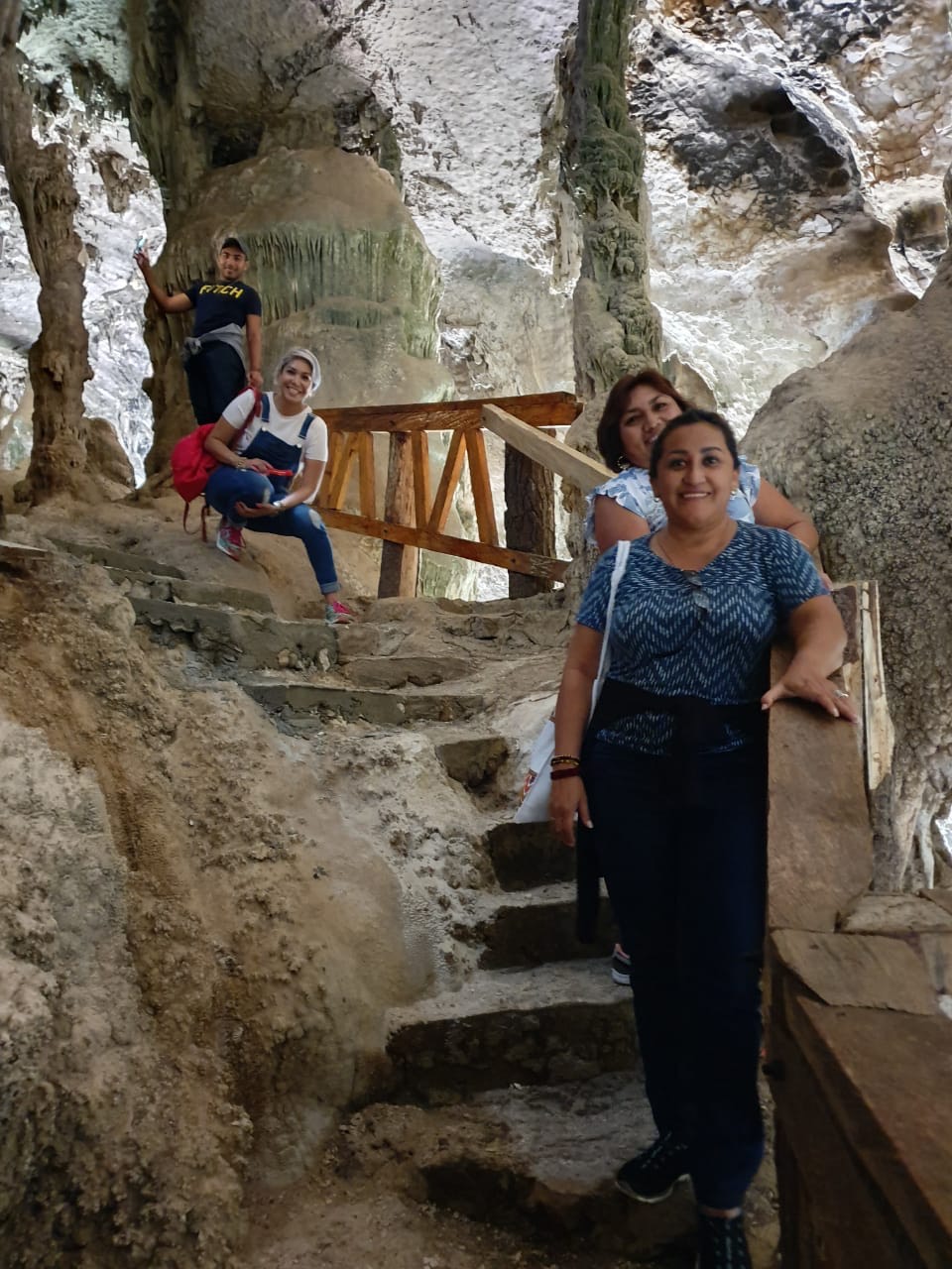 TOUR GRUTAS DE ARCOTETE Y RANCHO NUEVO